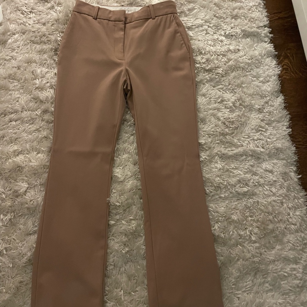 Aritzia program pant - Picture 2 of 4